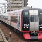 名鉄電車 『ウマ娘 シンデレラグレイ』ラッピングを纏う事となった2200系2232F